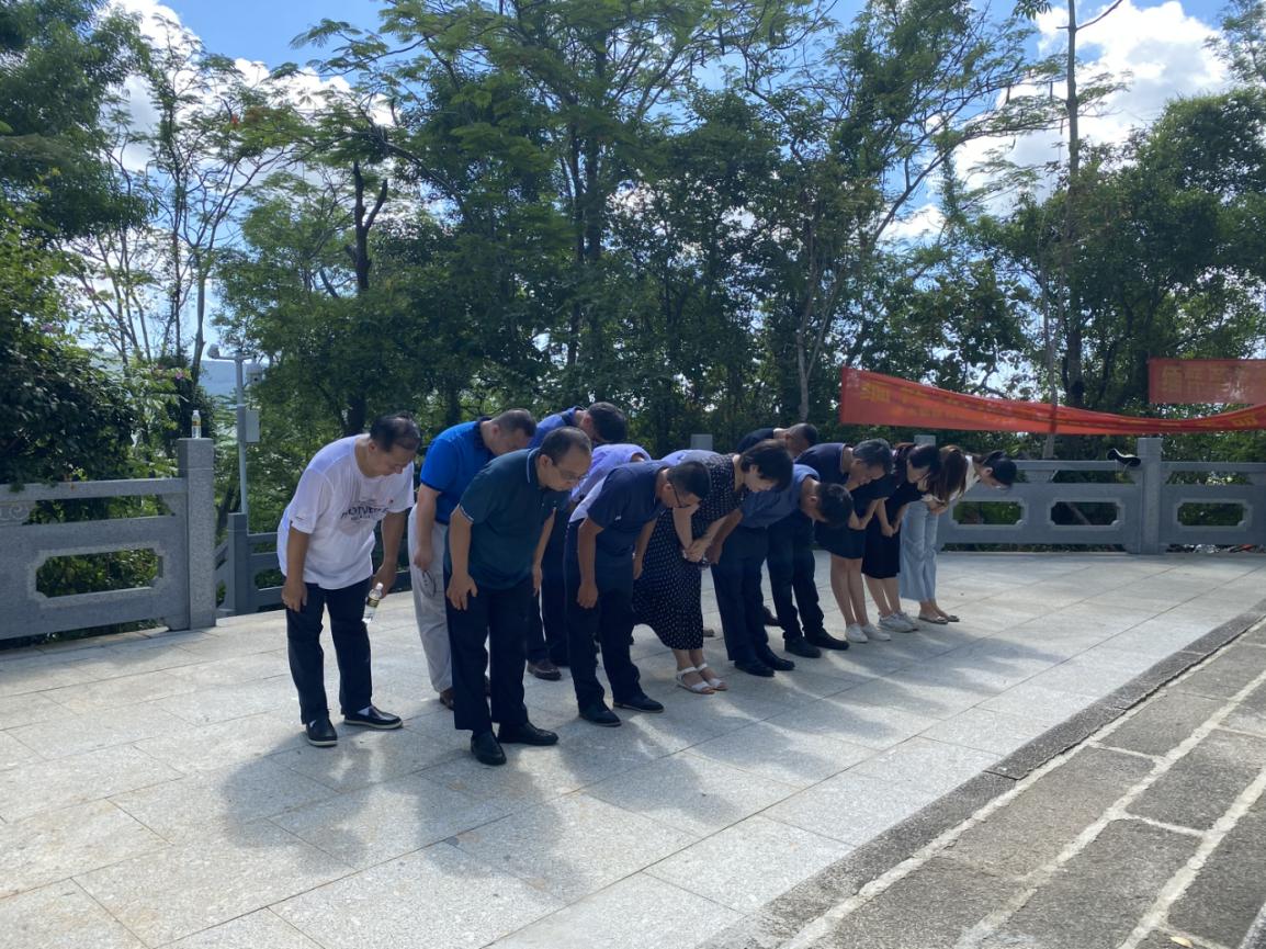 686712a0cc785862ea67ec90459703d3_ 686712a0cc785862ea67ec90459703d3_